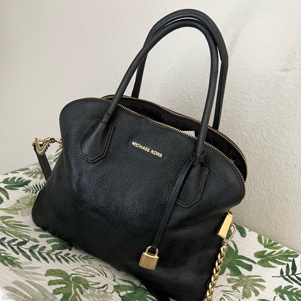 Michael Kors hand bag